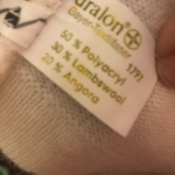 Vtg Mamut Moden Lambswool Angora Blend Mock Neck Sweater Made in Germany 44 (12) - Picture 3 of 12